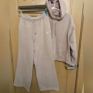 Victoria Secret Sweat Suit. Straight Leg Pants And Hooded Sweatshirt.